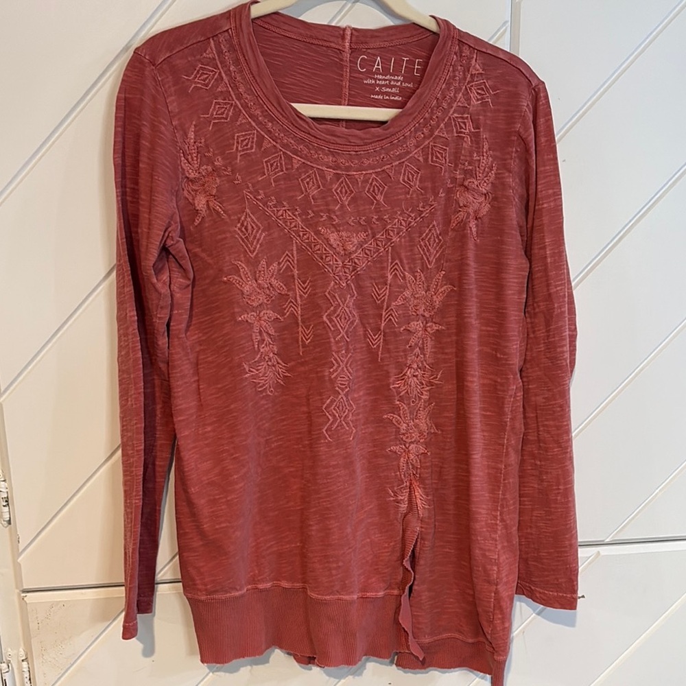 Caite xsmall Women's Embroidered Top - pink